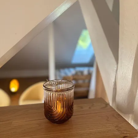 아파트 Moderne Grosszuegige Dachgeschosswohnung In An Den Ravensbergen *