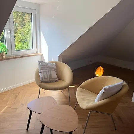 Moderne Grosszuegige Dachgeschosswohnung In An Den Ravensbergen *