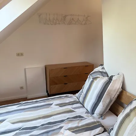 아파트 Moderne Grosszuegige Dachgeschosswohnung In An Den Ravensbergen *