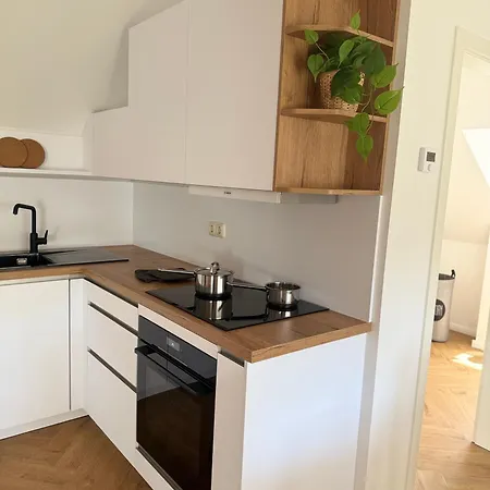 아파트 Moderne Grosszuegige Dachgeschosswohnung In An Den Ravensbergen