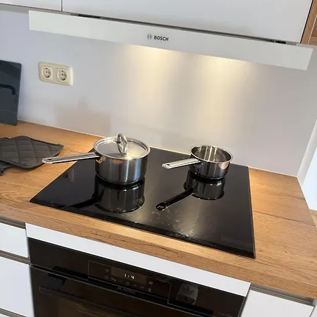 Moderne Grosszuegige Dachgeschosswohnung In An Den Ravensbergen 아파트