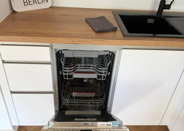 Moderne Großzügige Dachgeschosswohnung In An Den Ravensbergen Apartamento